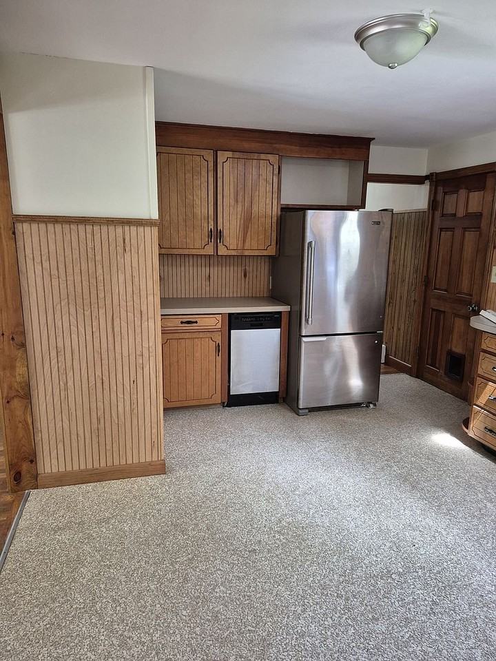 120 Second Crown Point Rd - Photo 4 of 18