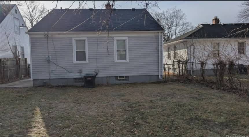 21338 Pembroke Ave - Photo 3 of 13