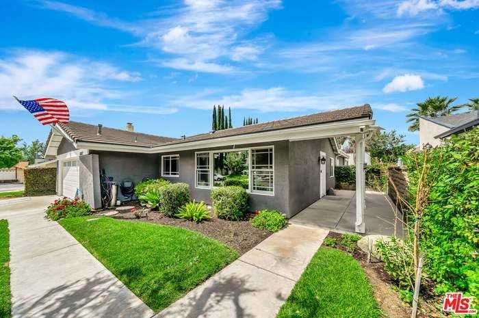26817 Cuatro Milpas St - Photo 2 of 20