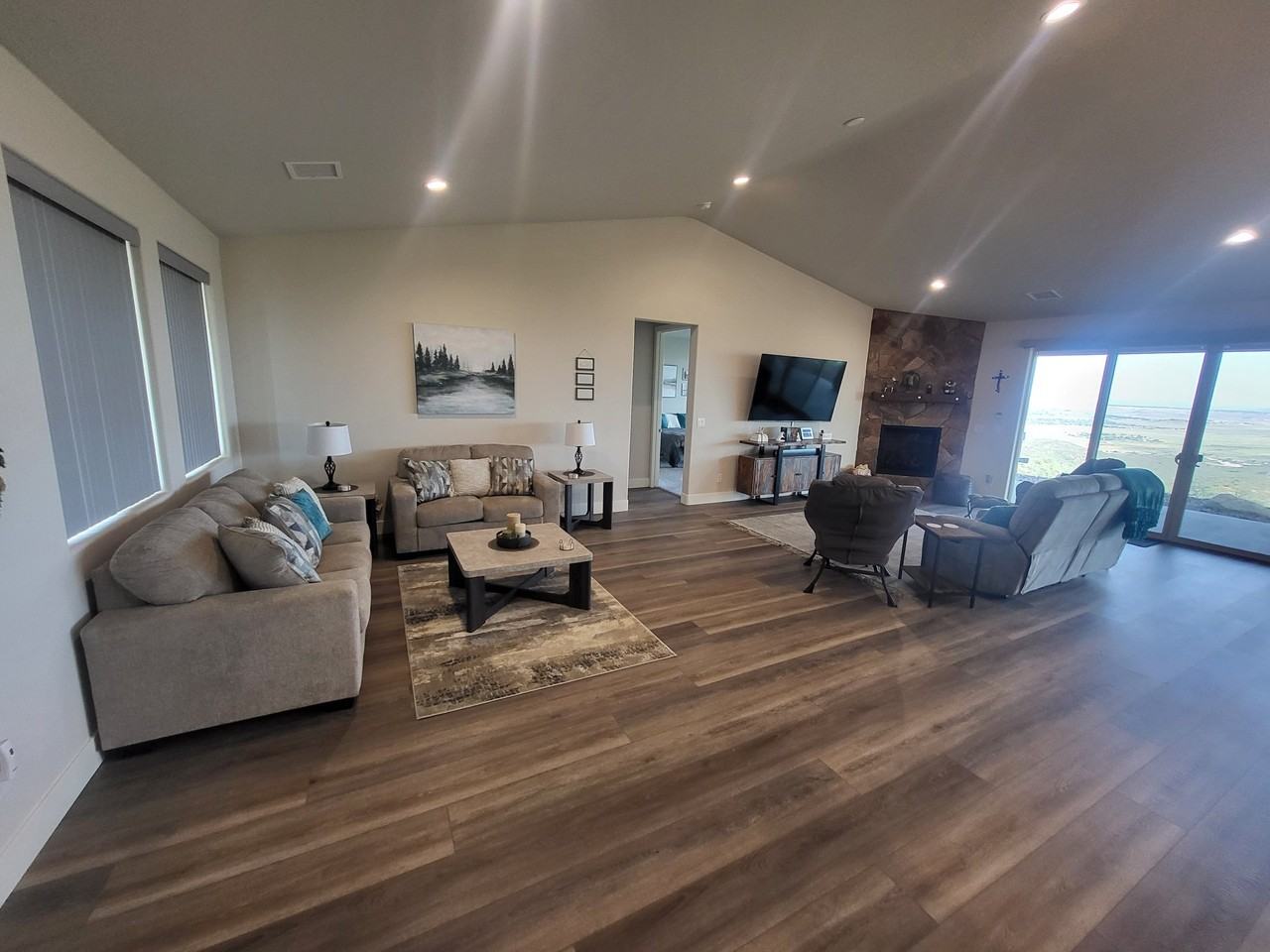 15677 E Orchard View Rd - Photo 4 of 20
