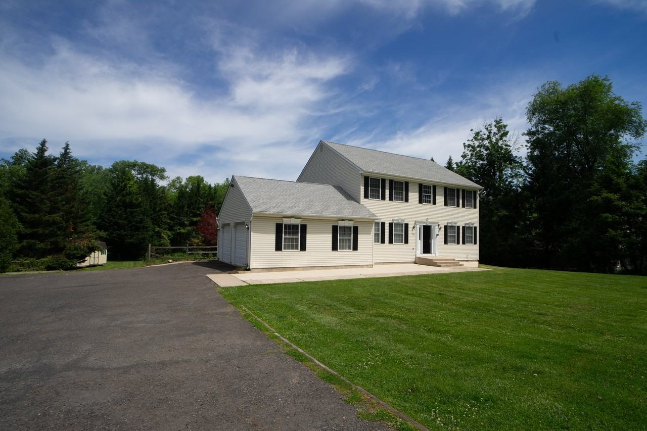 4300 Old Lincoln Hwy - Photo 2 of 40