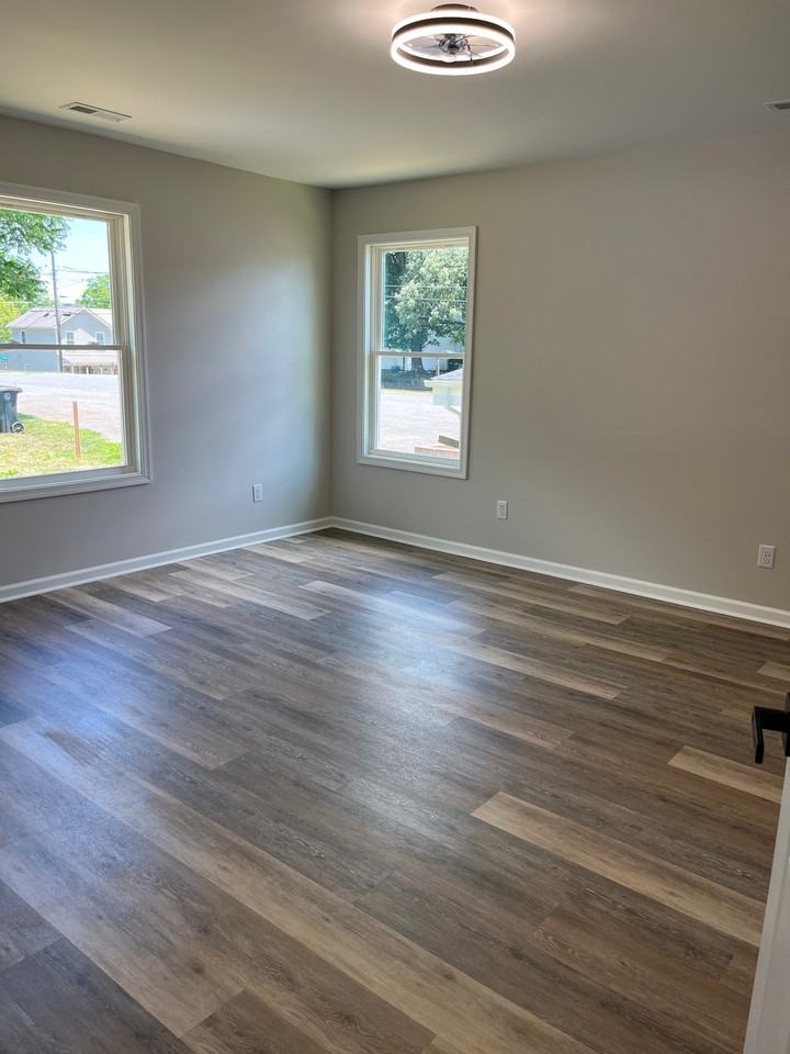 40 Hollins Mill Rd - Photo 4 of 14