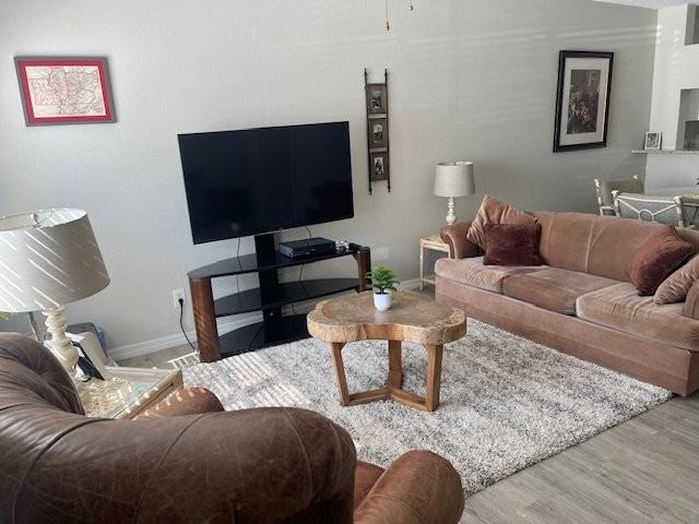 5921 Bayside Key Dr - Photo 2 of 9