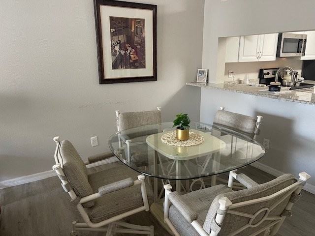 5921 Bayside Key Dr - Photo 3 of 9
