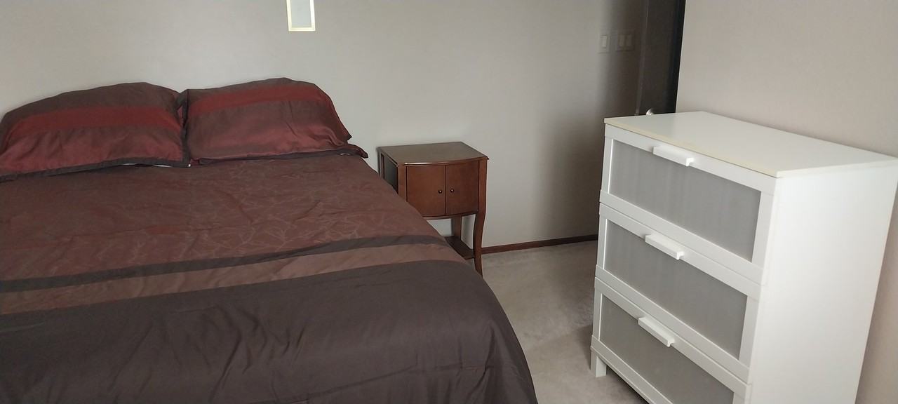 512 N Saguaro St - Photo 3 of 5