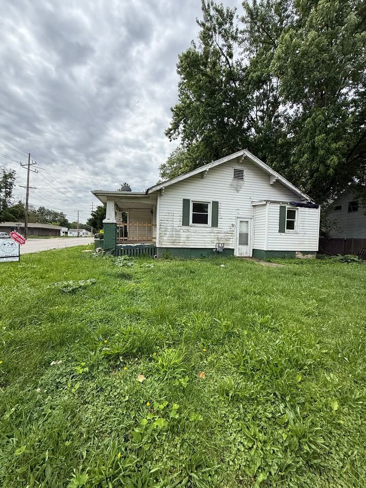 1105 S Jasper St