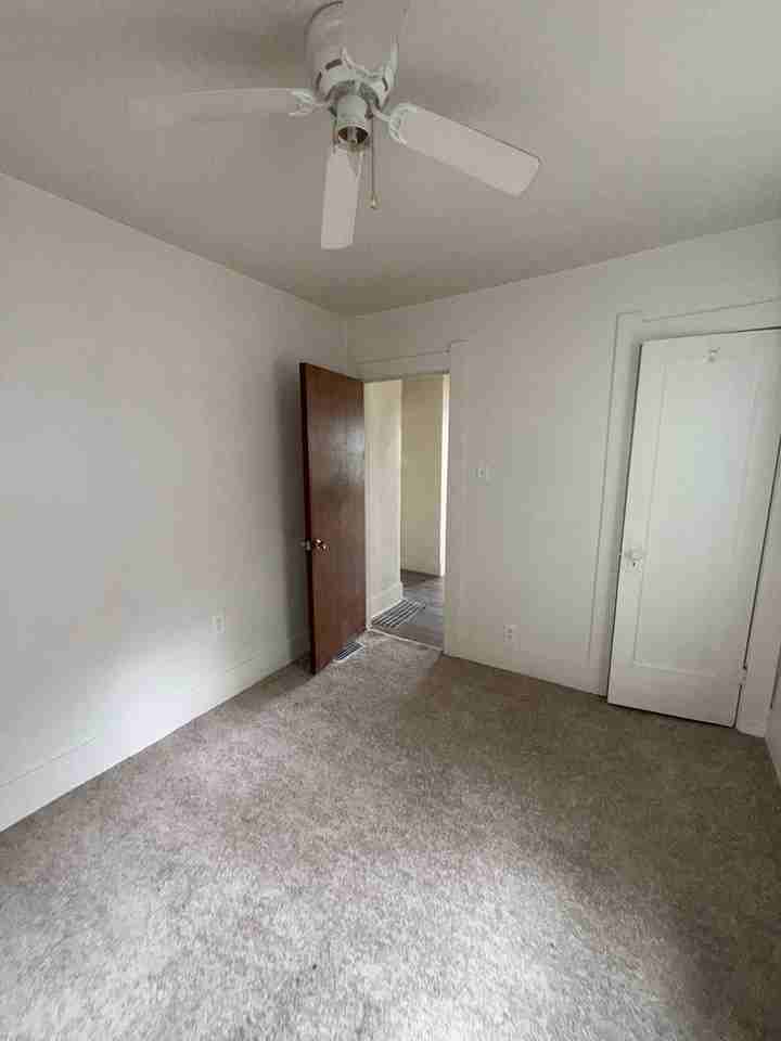 1105 S Jasper St - Photo 6 of 20
