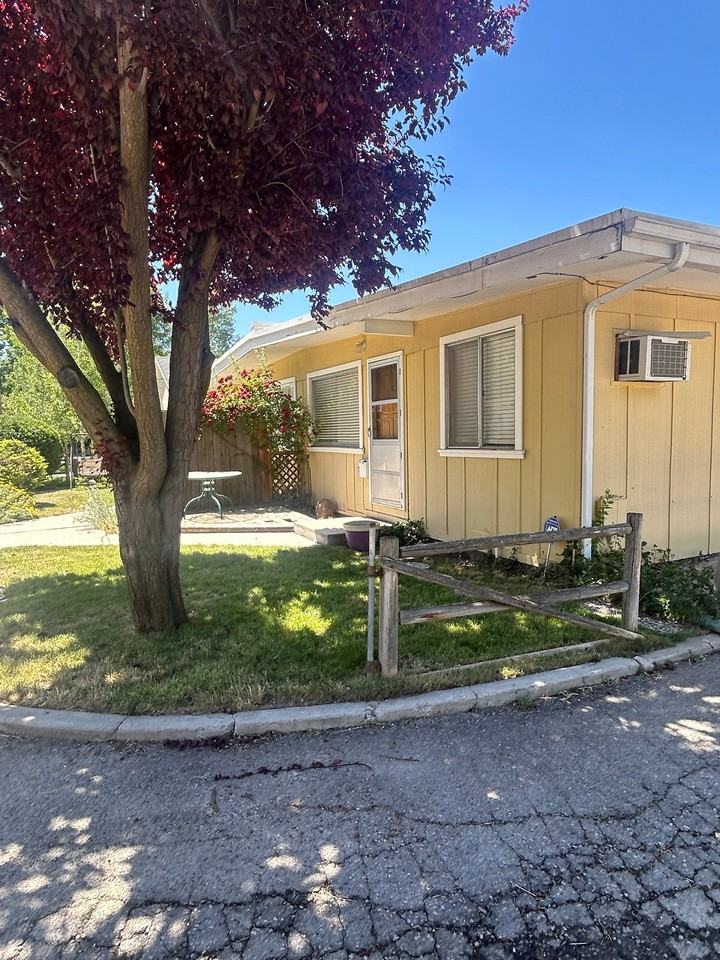 1028 E Mckinley St #B - Photo 2 of 16