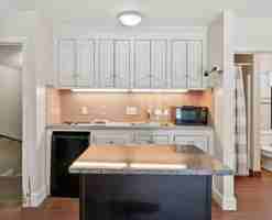 featured image of 100 Hardy Rd