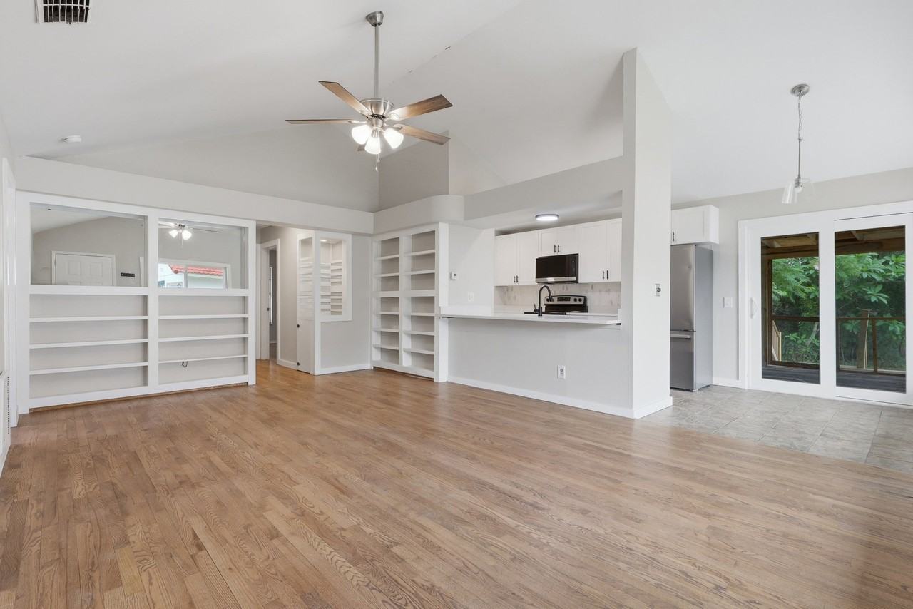 3751 Mackenzie Ct - Photo 6 of 16