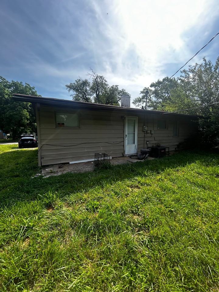 13 Drexel Dr - Photo 5 of 20