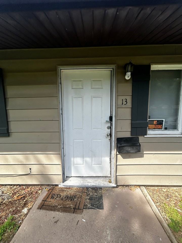 13 Drexel Dr - Photo 7 of 20