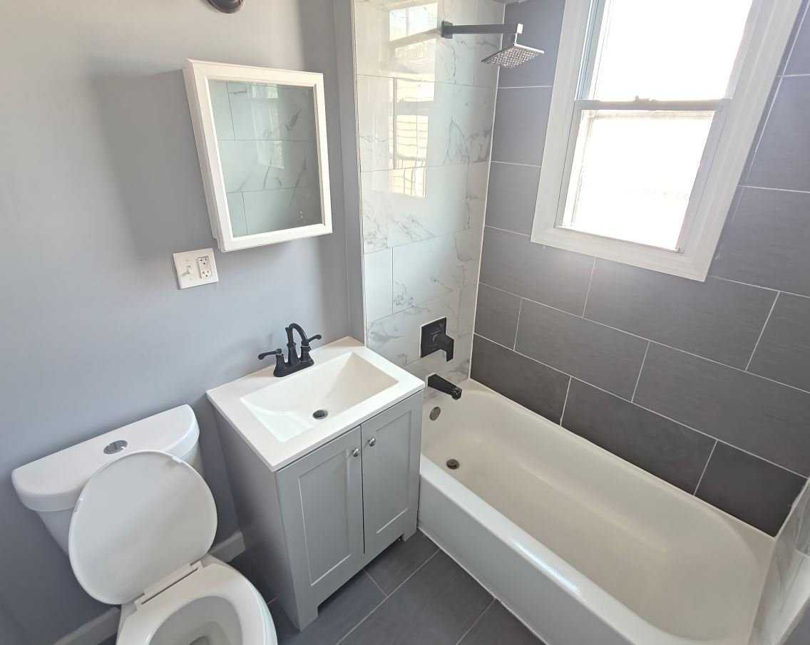 13 Graham Ave #5 - Photo 5 of 8