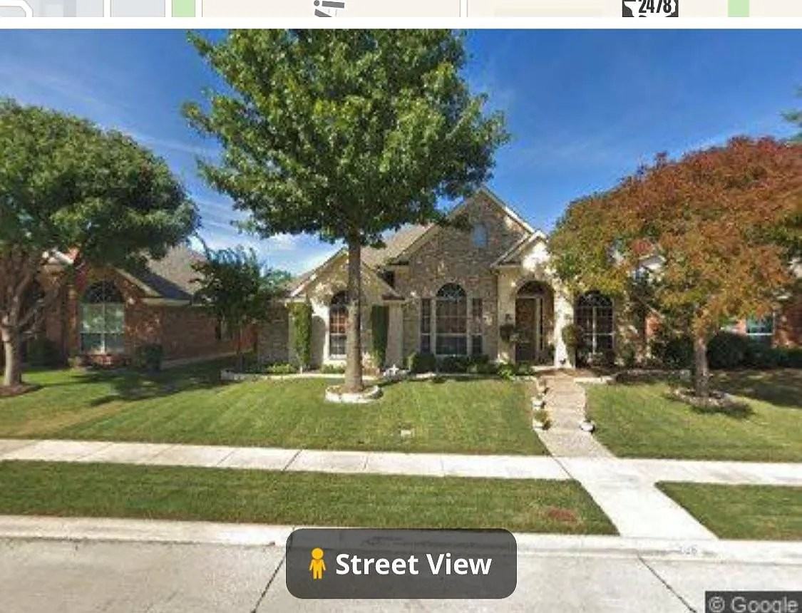 9208 Sterling Gate Dr - Photo 2 of 8