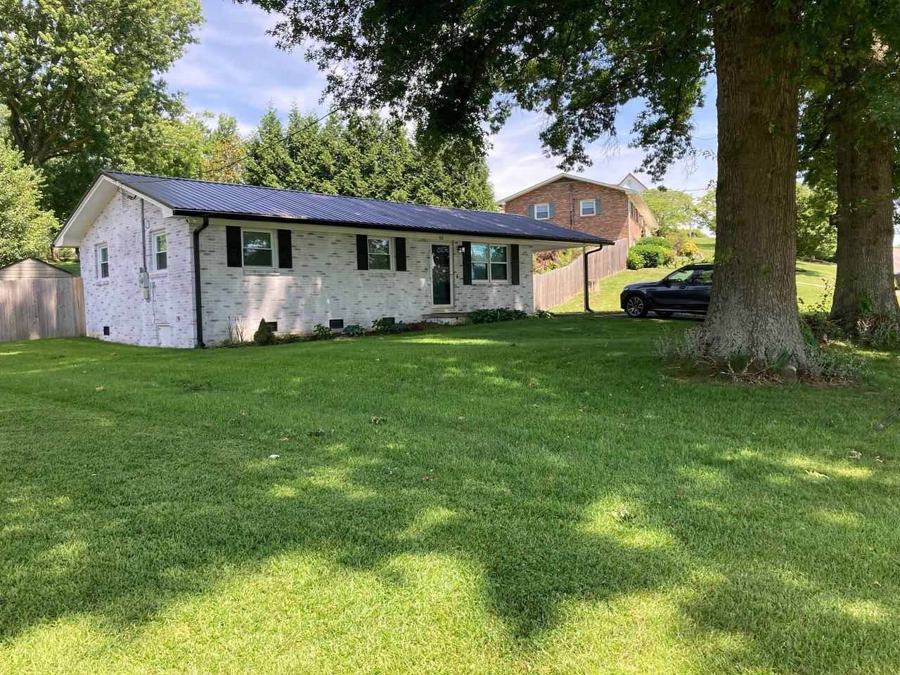 569 Summitt Dr