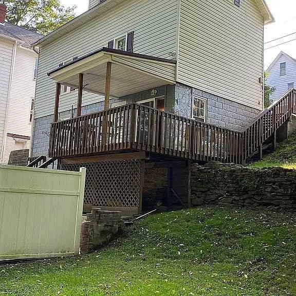 745 Sidney St - Photo 2 of 20