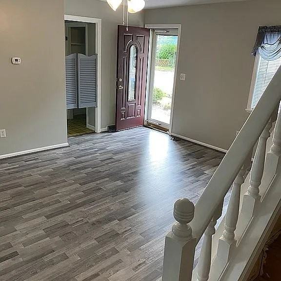 745 Sidney St - Photo 5 of 20