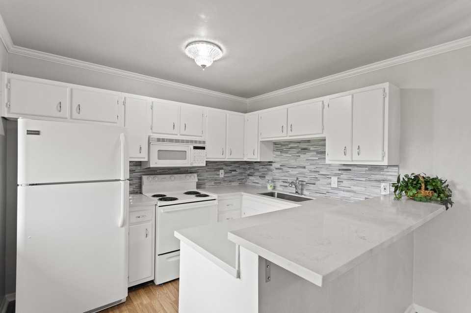 4497 Southwest - Photo 6 of 6
