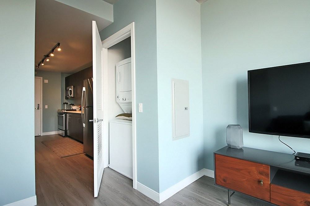 729 N Morgan St - Photo 6 of 19