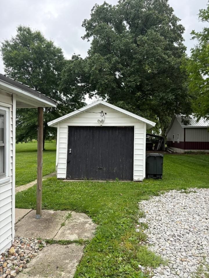 308 W Washington St - Photo 2 of 11