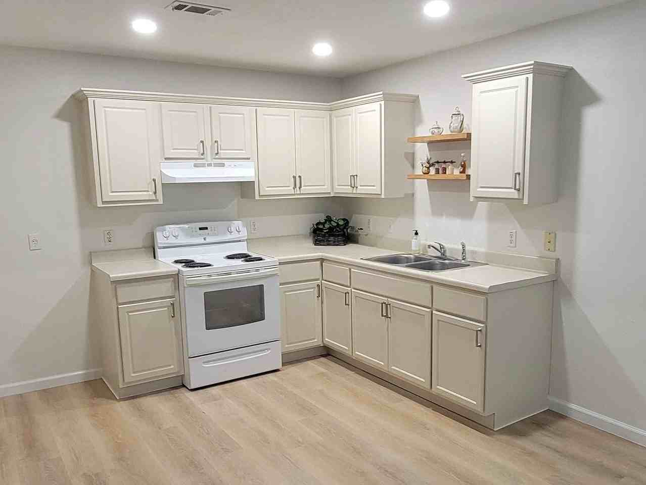 4915 Fortuna Pl - Photo 3 of 11