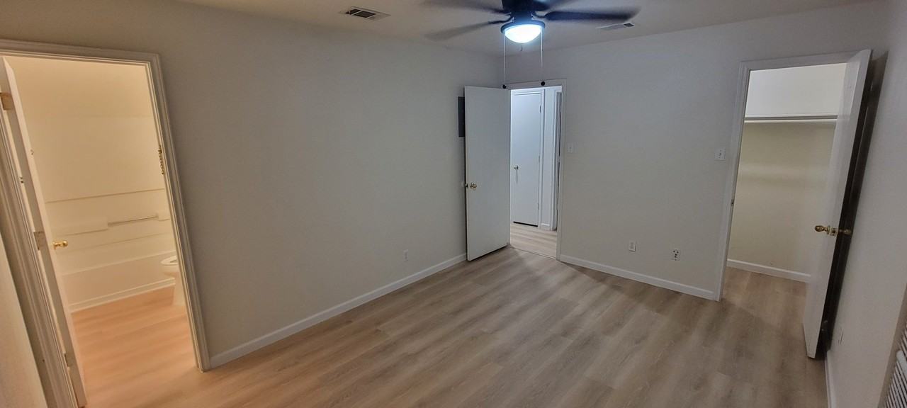 4915 Fortuna Pl - Photo 6 of 11
