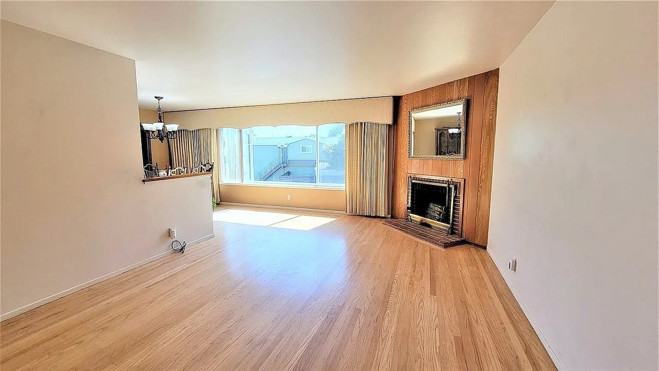 606 South Hill Boulevard - Photo 4 of 15