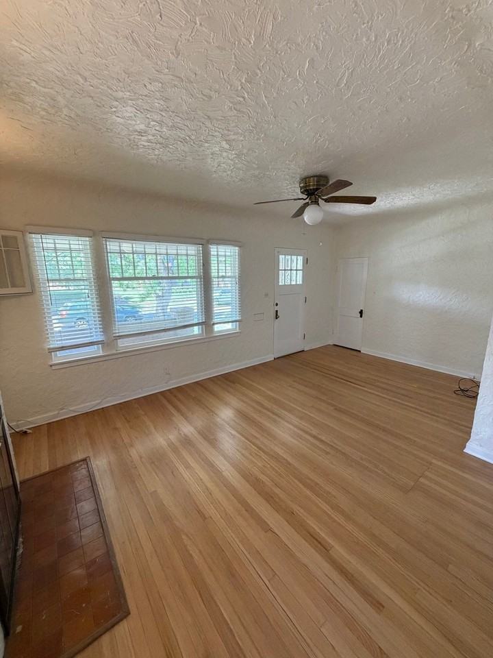 678 S Race St - Photo 2 of 13