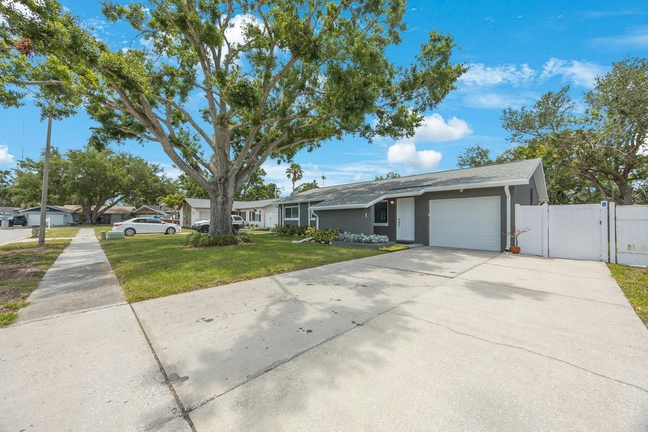 8214 Denise Drive - Photo 2 of 34