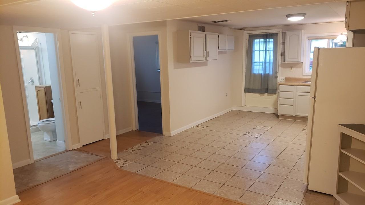 6619 Franklin Avenue, Unit #3 - Photo 6 of 9