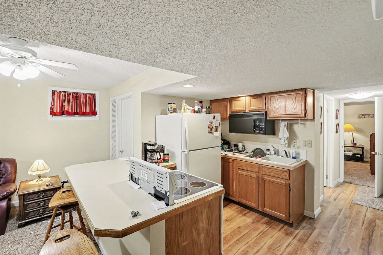 2320 43rd Avenue Court, Unit 2 - Photo 3 of 11