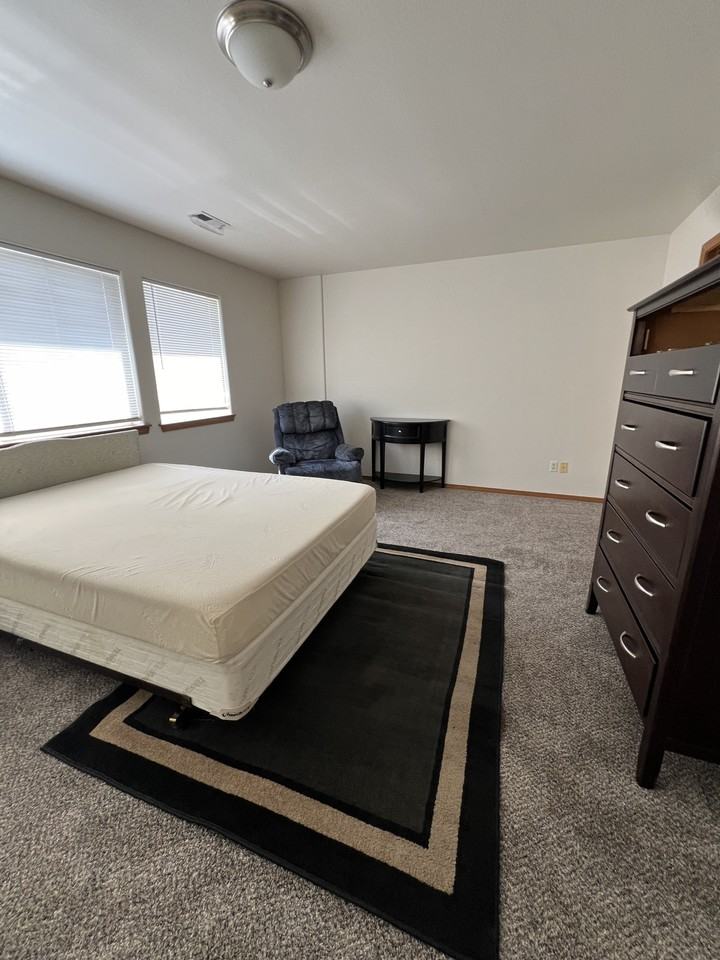 1310 S Skyline Dr #C - Photo 3 of 24