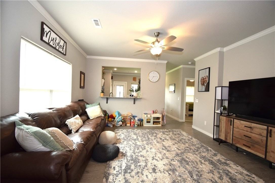 1520 Sandpiper St - Photo 2 of 20