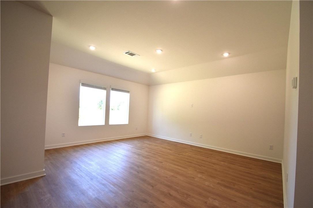 346 Texas Ave - Photo 5 of 19