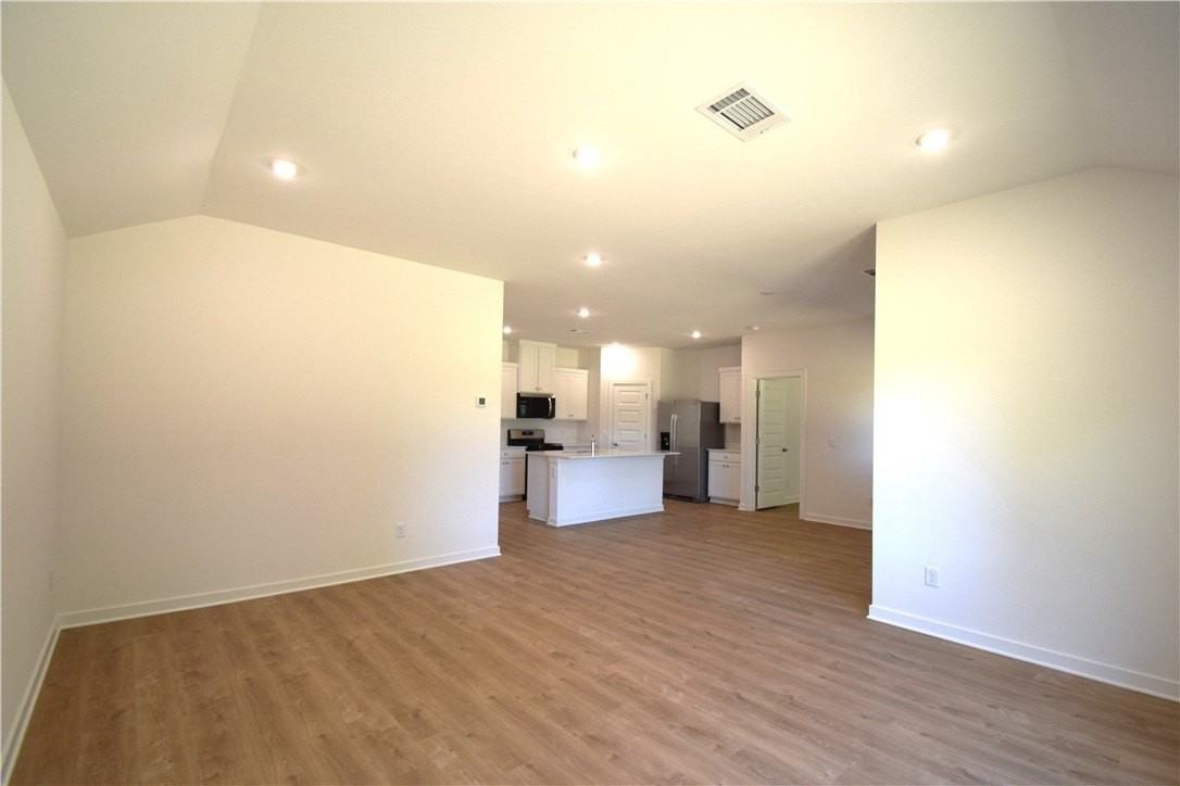 346 Texas Ave - Photo 6 of 19