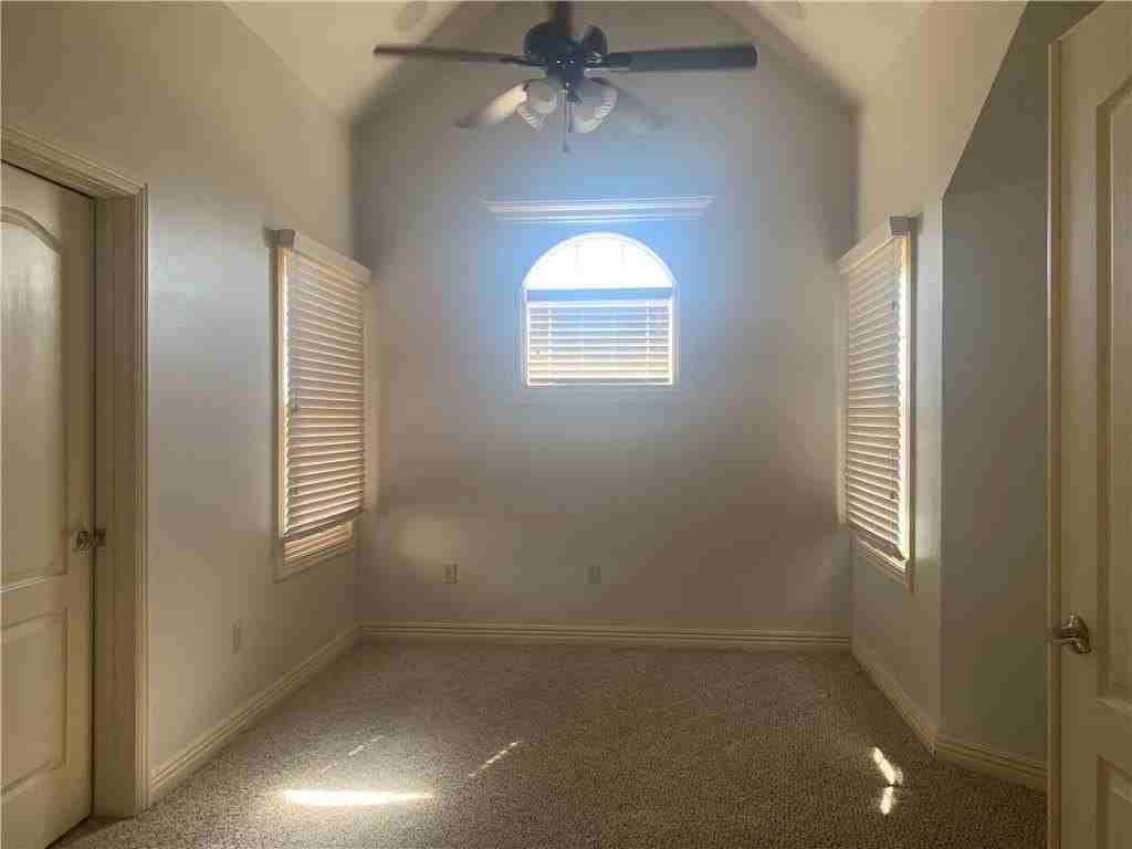 2645 S Everest Ave - Photo 6 of 11