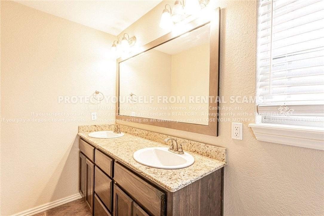 159 E Madrid St - Photo 7 of 13