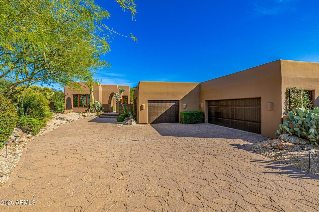 8406 E Calle Buena Vis - Photo 4 of 50