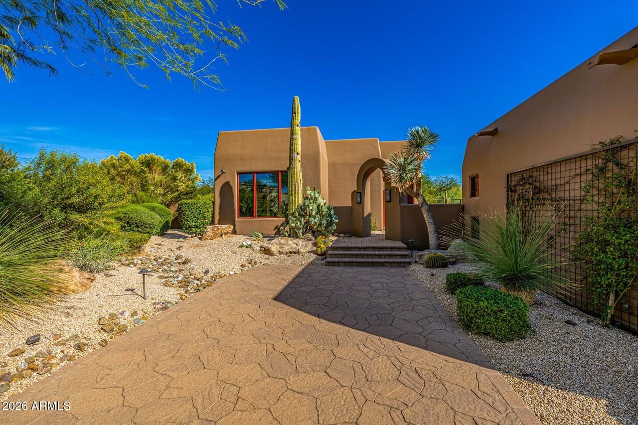 8406 E Calle Buena Vis - Photo 5 of 50