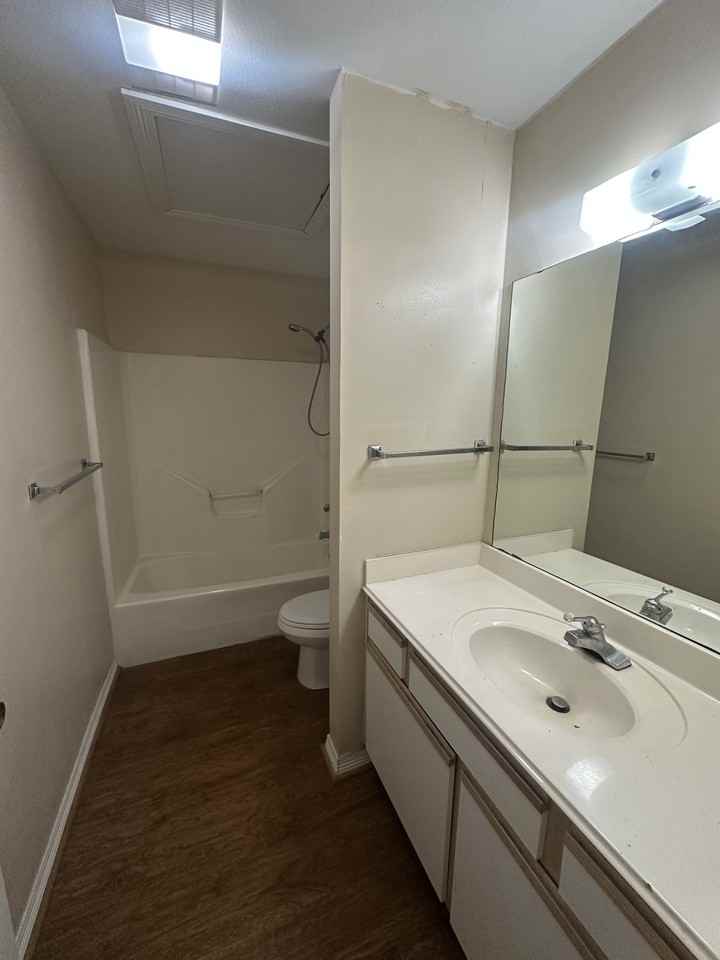 2460 Stone Hollow Drive - Photo 6 of 6