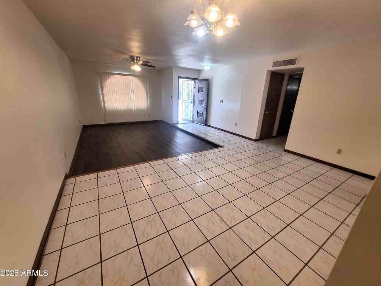 4142 W Sunnyside Ave - Photo 5 of 28