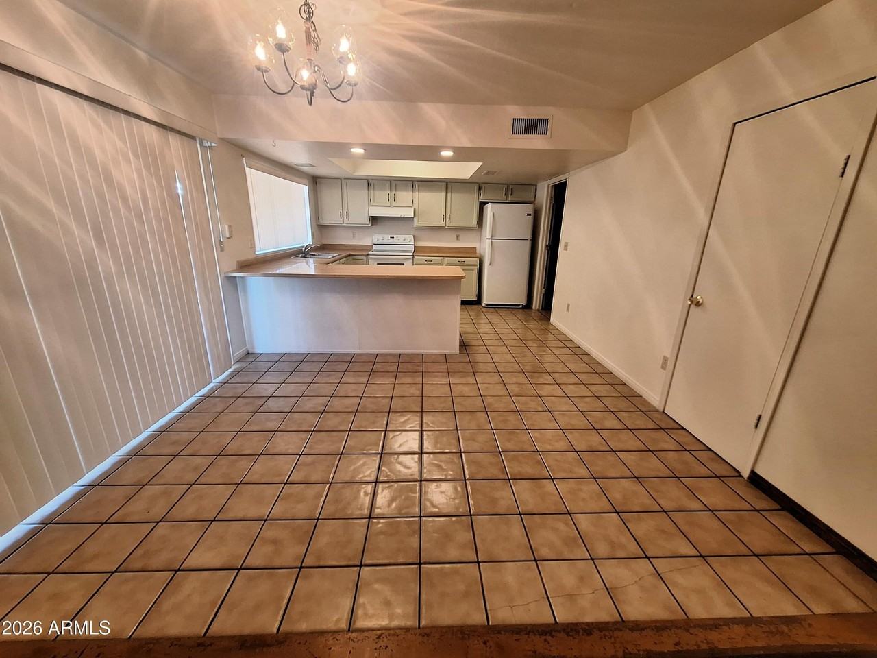 4142 W Sunnyside Ave - Photo 6 of 28