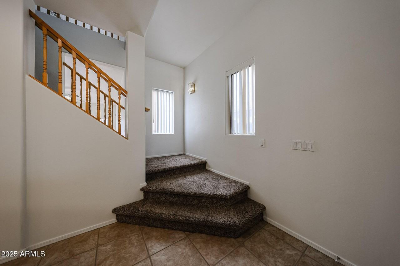 453 N 105th Pl - Photo 5 of 50