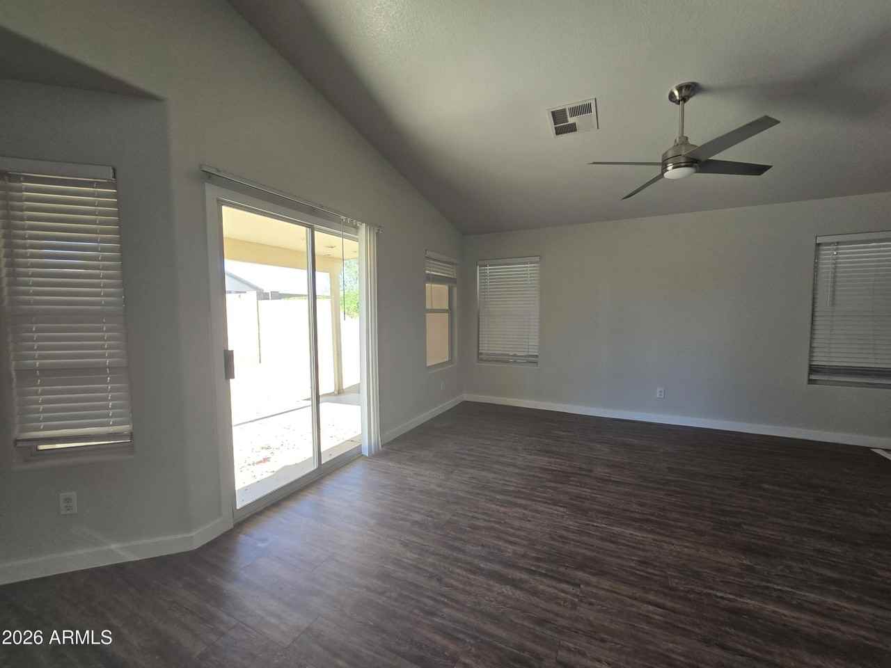 4740 E Dry Creek Rd - Photo 5 of 11