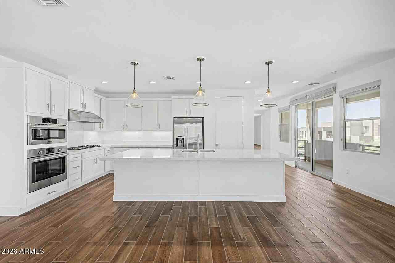 11673 N 136th St #2009 - Photo 6 of 50