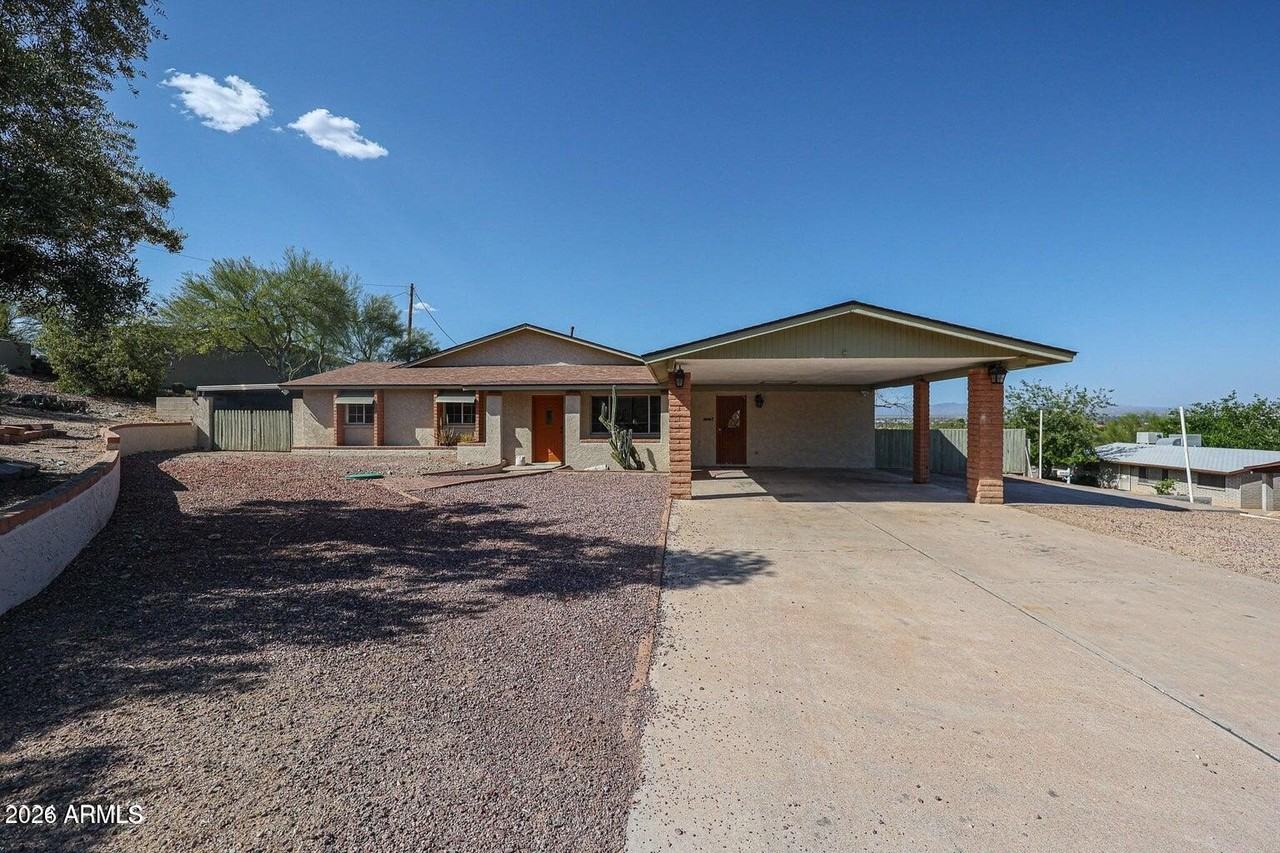 1740 E Camino Del Santo - Photo 4 of 33