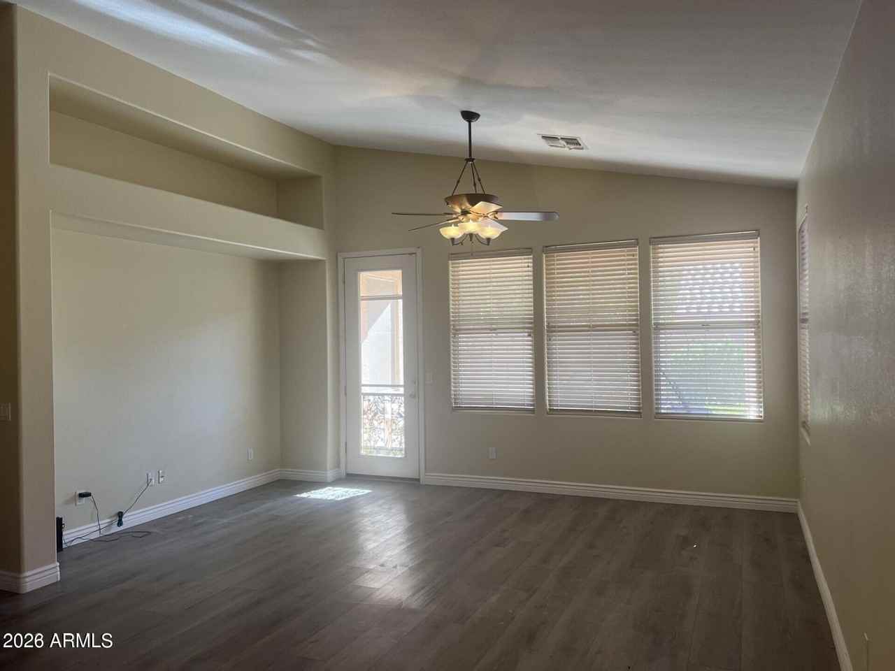 7033 W Irma Ln - Photo 7 of 23