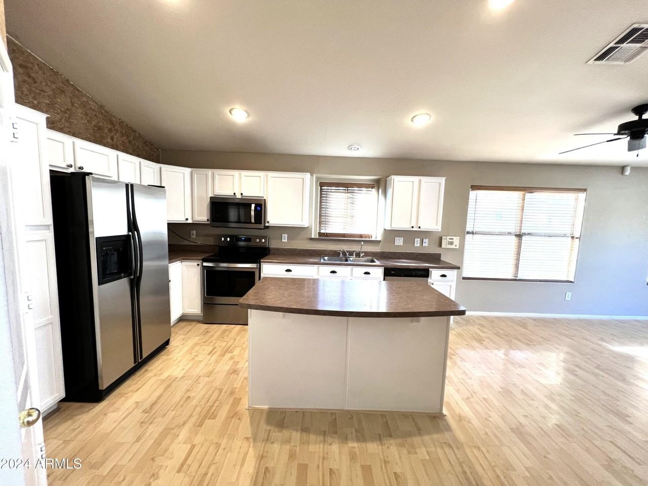 11210 E Pronghorn Ave - Photo 4 of 26