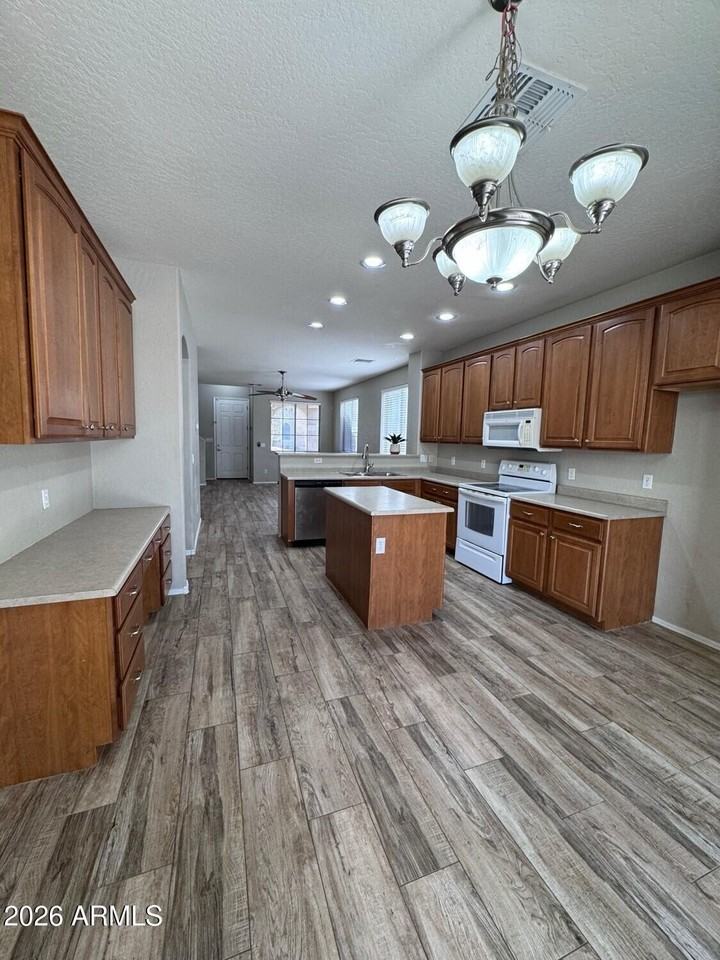 3670 E Warbler Rd - Photo 2 of 14