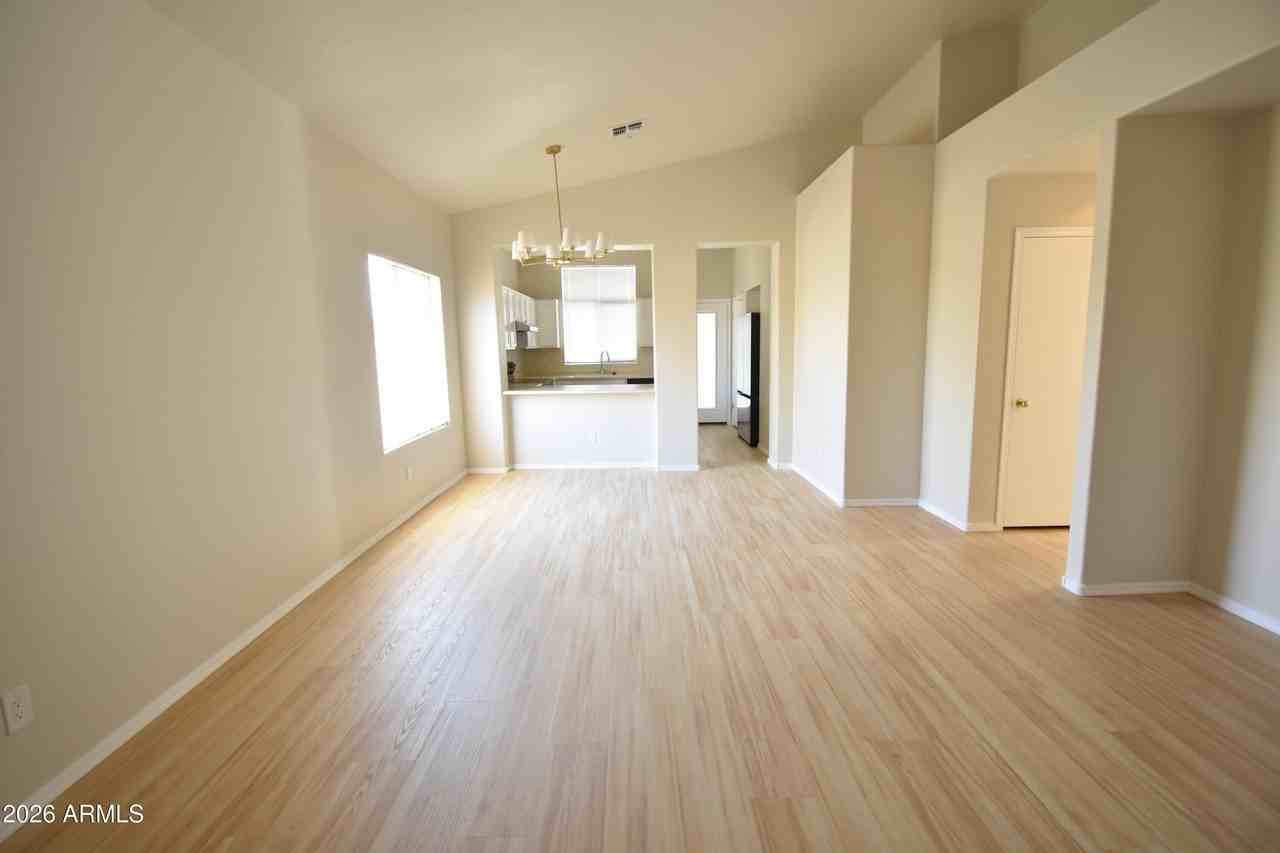 3511 W Morse Ct - Photo 3 of 13